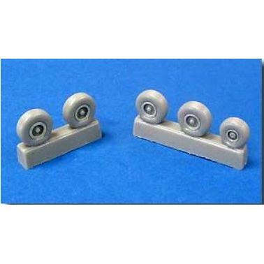Paragon [48037] Jaguar bulged wheel set, 1/48