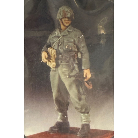 Fort Royal Review [#27] German Infantry Officer, (late war), 54mm