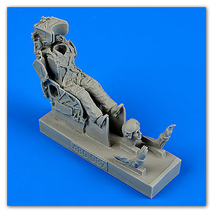 Aires [480-087] Soviet/Russian pilot with KS-4 ejection seat for Su-7BKL/Su-7BMK/Su-9/Su-11/Su-15/Su-17, 1/48