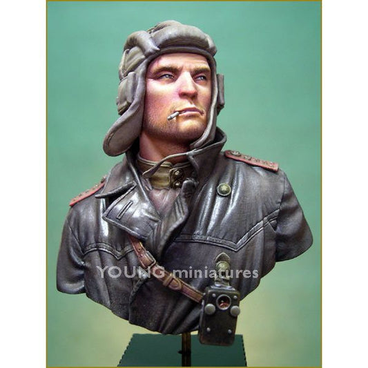 Young Miniatures [YM1823] SOVIET TANK COMMANDER, 1944 (BUST), 1/10