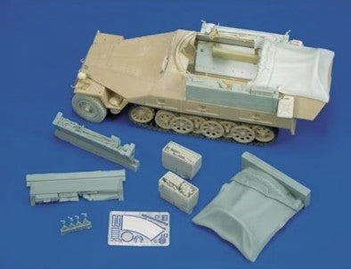 Royal Model [ 374] Sdkfz.251/7 Ausf.D canvas cover & detail set, 1/35